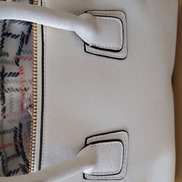 Purse - Picture 7 of 8